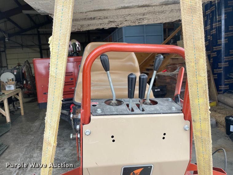 image for item JM9070 Ditch Witch A322  backhoe