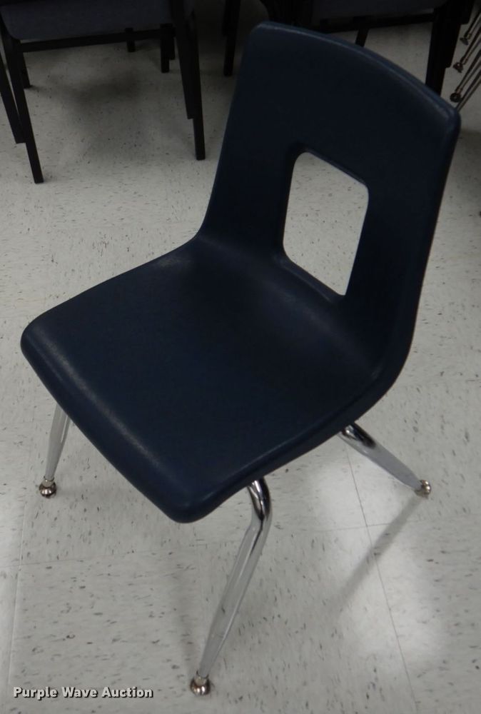 image for item KD9064 Approximately 200 chairs