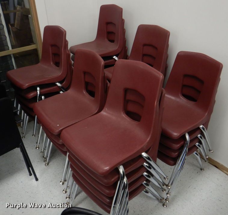 image for item KD9064 Approximately 200 chairs