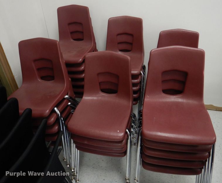 image for item KD9064 Approximately 200 chairs