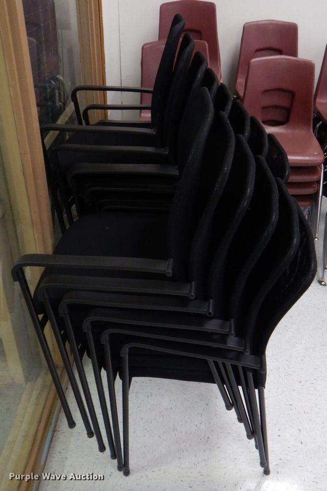 image for item KD9064 Approximately 200 chairs