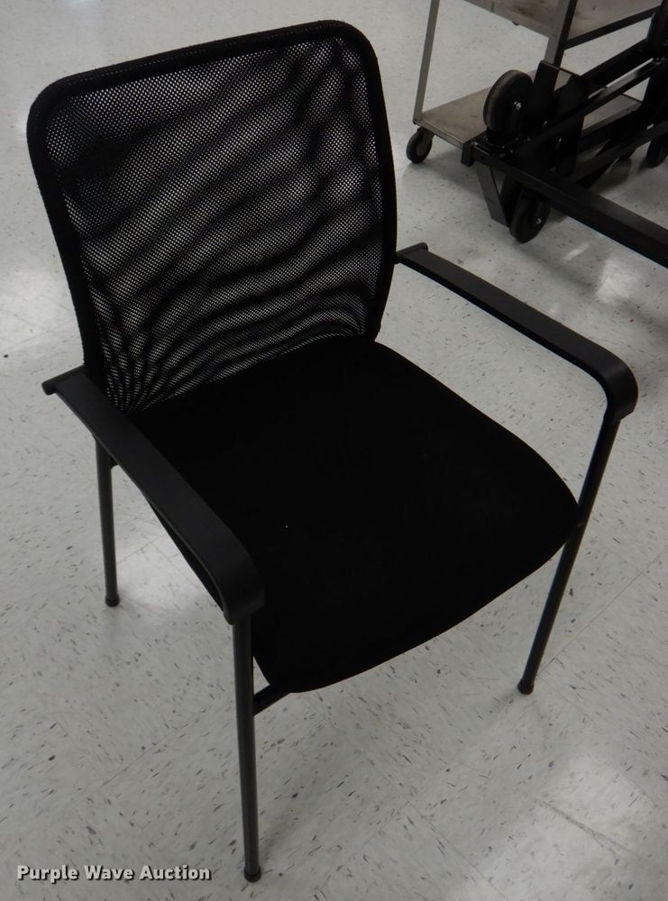 image for item KD9064 Approximately 200 chairs