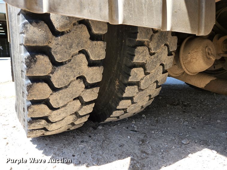 image for item KE9697 2009 International 7400 WorkStar  combination sewer jetter truck