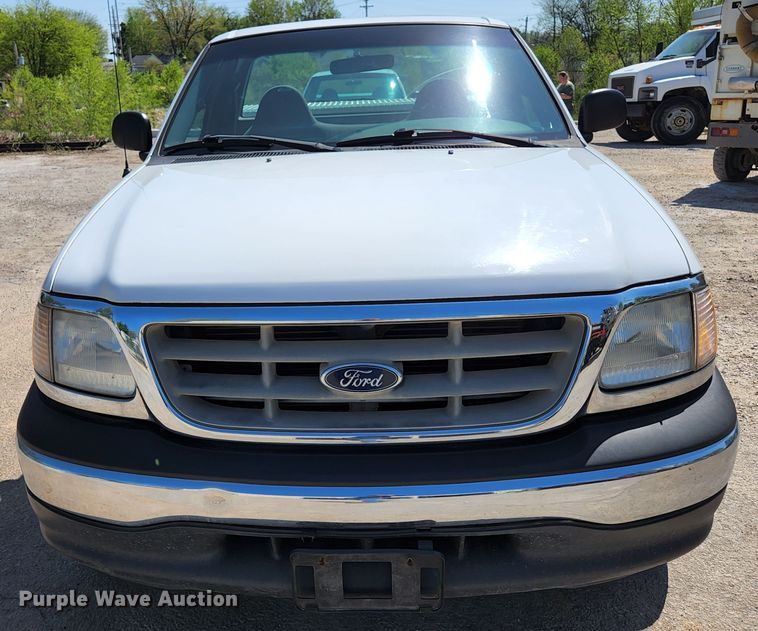 image for item KE9698 2001 Ford F150 XL  pickup truck