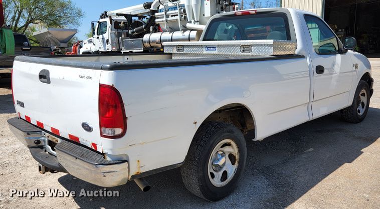 image for item KE9698 2001 Ford F150 XL  pickup truck