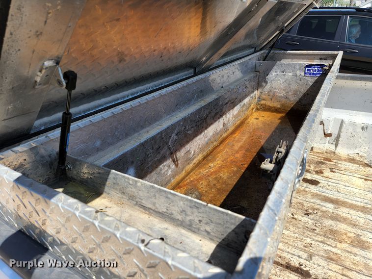 image for item KE9698 2001 Ford F150 XL  pickup truck