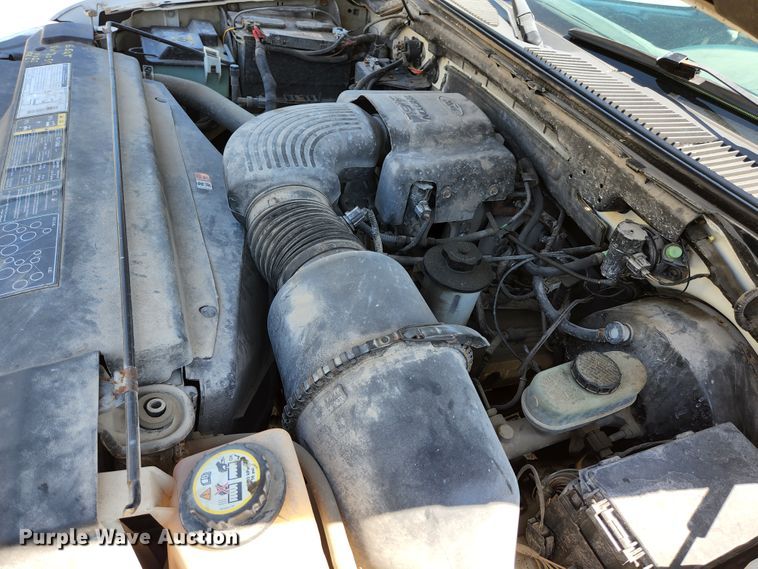 image for item KE9698 2001 Ford F150 XL  pickup truck