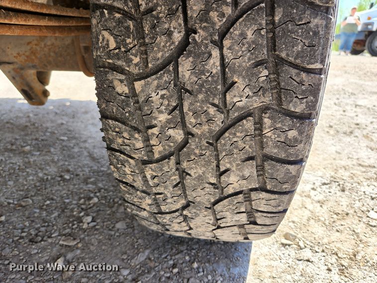 image for item KE9698 2001 Ford F150 XL  pickup truck