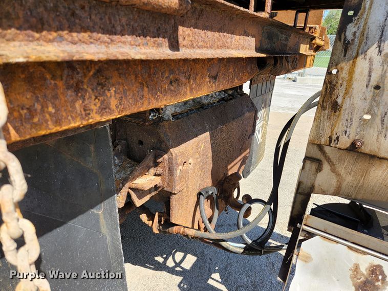 image for item KE9699 2005 GMC C8500  dump truck