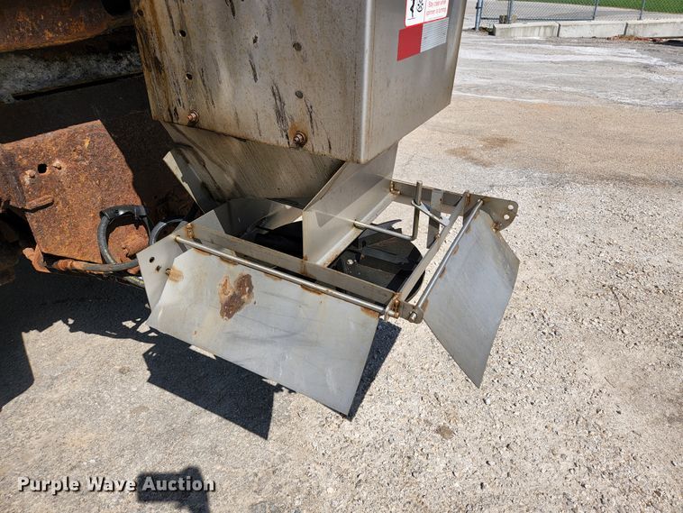 image for item KE9699 2005 GMC C8500  dump truck