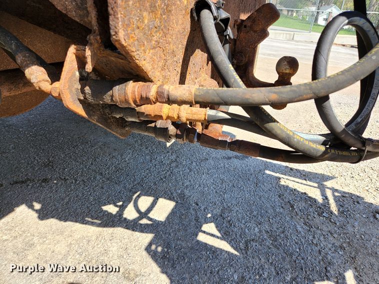 image for item KE9699 2005 GMC C8500  dump truck