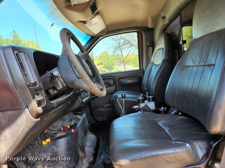 image for item KE9699 2005 GMC C8500  dump truck