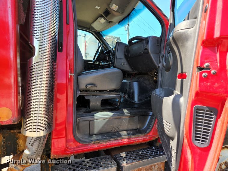 image for item KE9699 2005 GMC C8500  dump truck