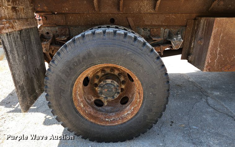 image for item KE9699 2005 GMC C8500  dump truck