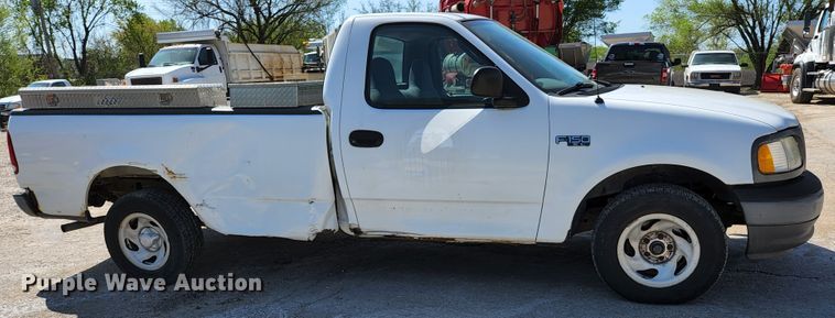 image for item KE9701 2003 Ford F150 XL  pickup truck