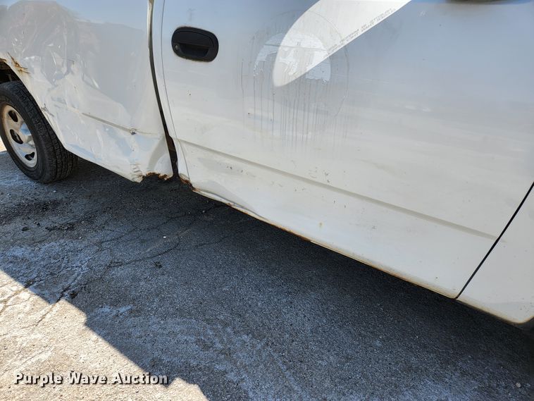 image for item KE9701 2003 Ford F150 XL  pickup truck