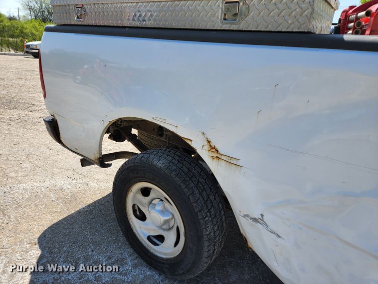 image for item KE9701 2003 Ford F150 XL  pickup truck