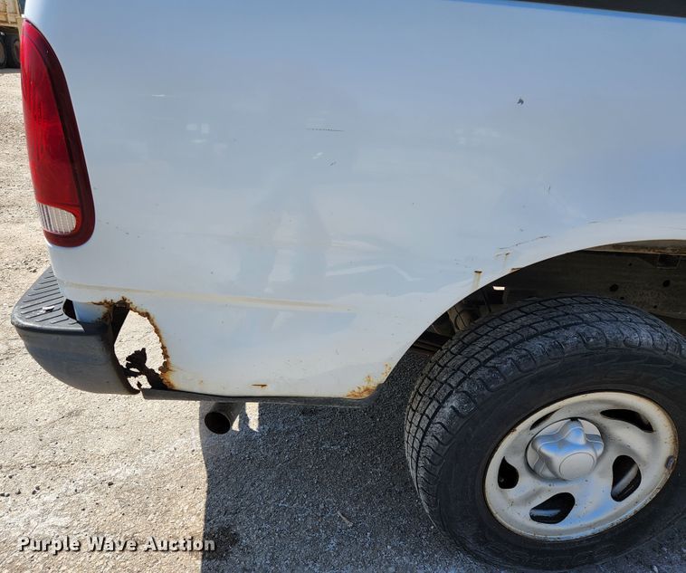 image for item KE9701 2003 Ford F150 XL  pickup truck