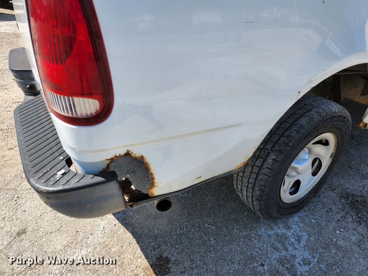 image for item KE9701 2003 Ford F150 XL  pickup truck