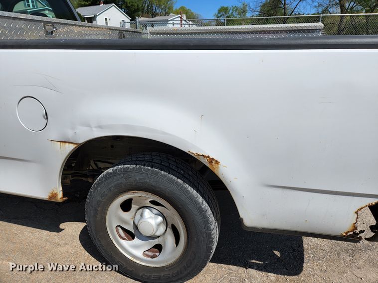 image for item KE9701 2003 Ford F150 XL  pickup truck