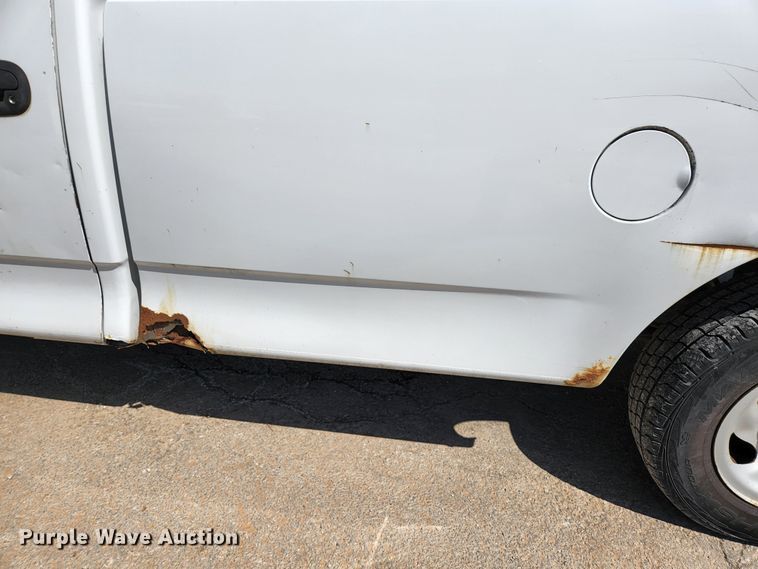 image for item KE9701 2003 Ford F150 XL  pickup truck