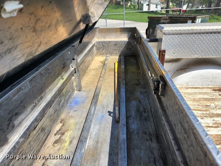 image for item KE9701 2003 Ford F150 XL  pickup truck