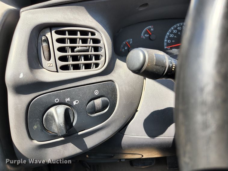 image for item KE9701 2003 Ford F150 XL  pickup truck