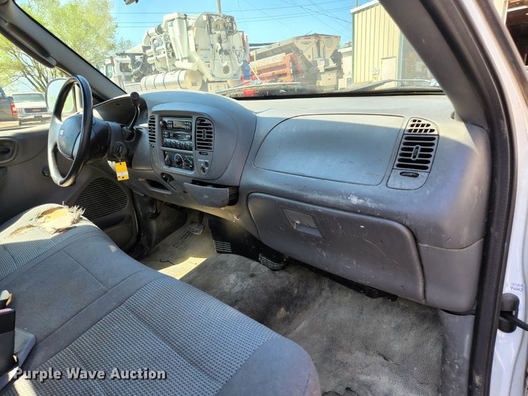 image for item KE9701 2003 Ford F150 XL  pickup truck