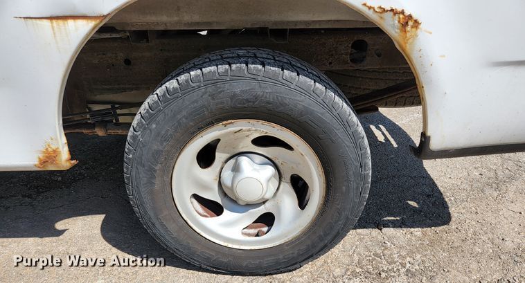 image for item KE9701 2003 Ford F150 XL  pickup truck