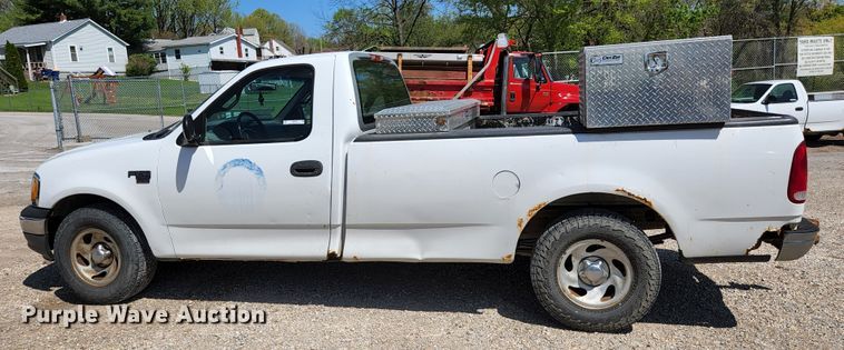 image for item KE9702 2001 Ford F150 XL  pickup truck