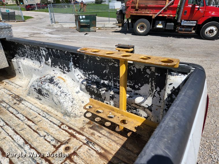 image for item KE9702 2001 Ford F150 XL  pickup truck