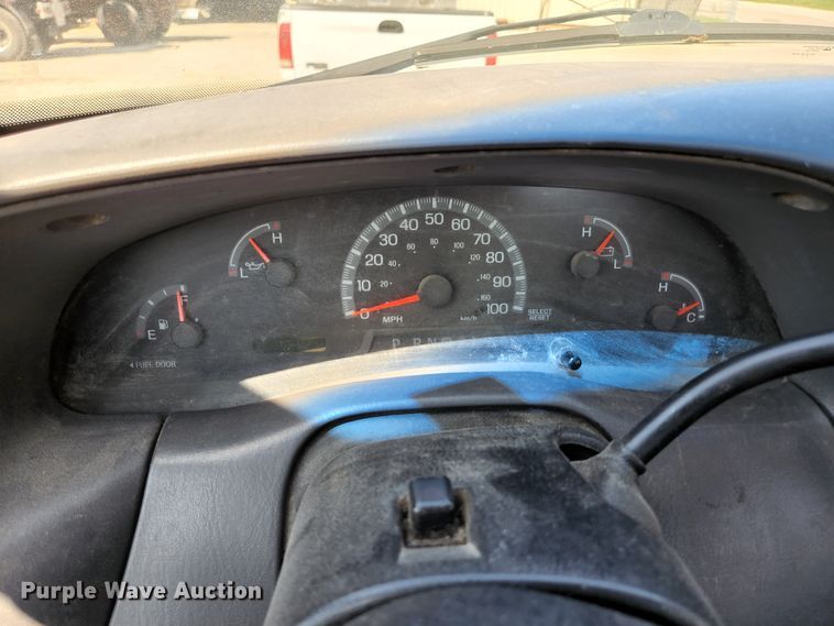 image for item KE9702 2001 Ford F150 XL  pickup truck