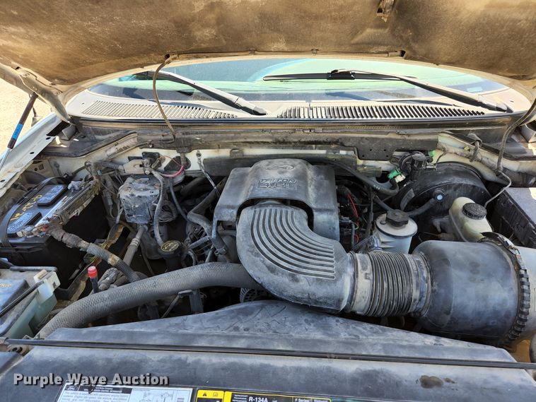 image for item KE9702 2001 Ford F150 XL  pickup truck