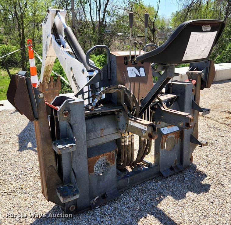 image for item KE9703 Bobcat 8811 skid steer backhoe attachment
