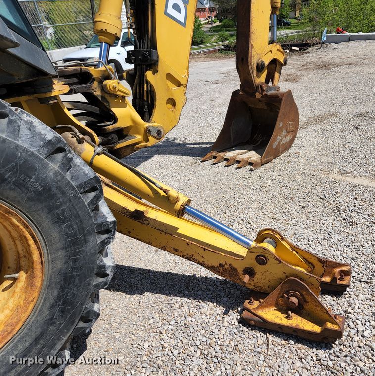 image for item KE9705 2002 John Deere 410G  backhoe