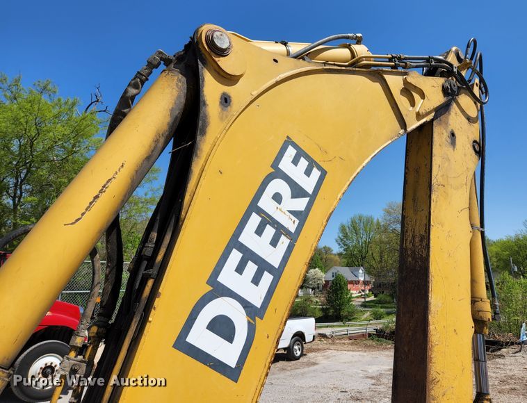 image for item KE9705 2002 John Deere 410G  backhoe
