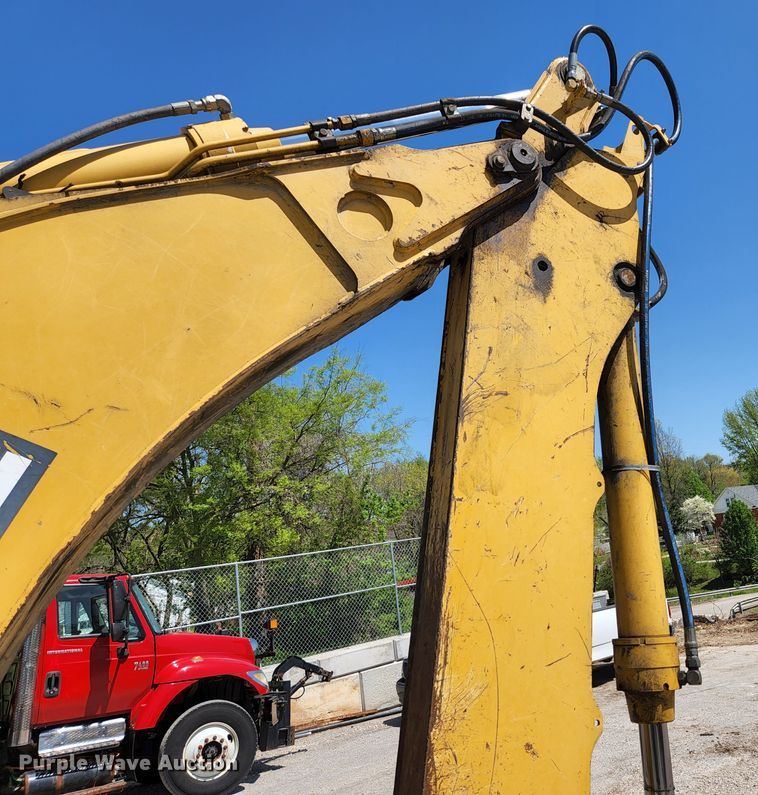 image for item KE9705 2002 John Deere 410G  backhoe