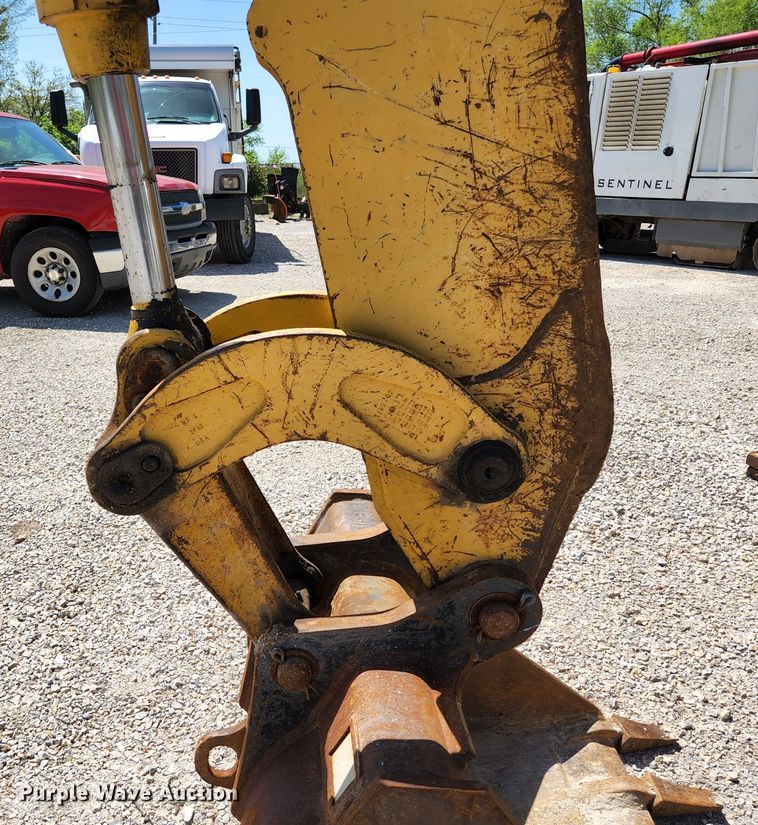 image for item KE9705 2002 John Deere 410G  backhoe