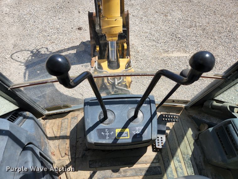 image for item KE9705 2002 John Deere 410G  backhoe