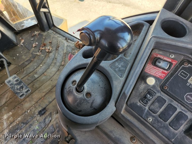 image for item KE9705 2002 John Deere 410G  backhoe