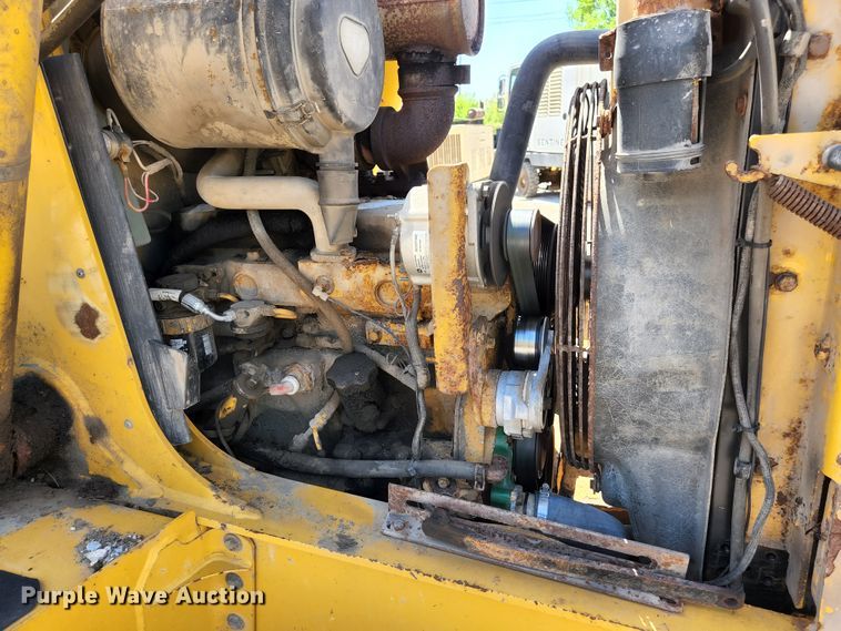 image for item KE9705 2002 John Deere 410G  backhoe
