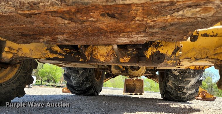 image for item KE9705 2002 John Deere 410G  backhoe