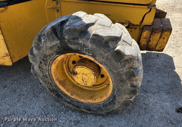 image for item KE9705 2002 John Deere 410G  backhoe