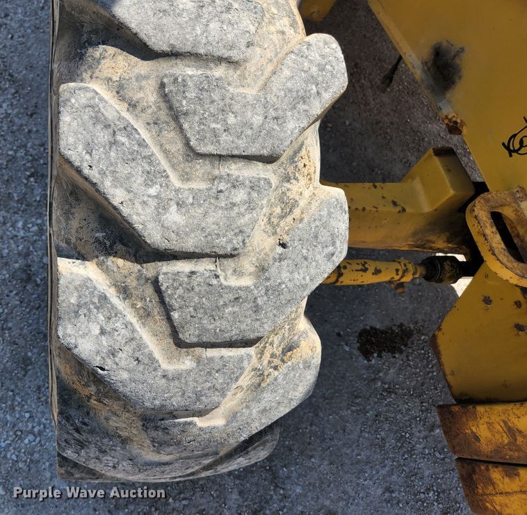 image for item KE9705 2002 John Deere 410G  backhoe