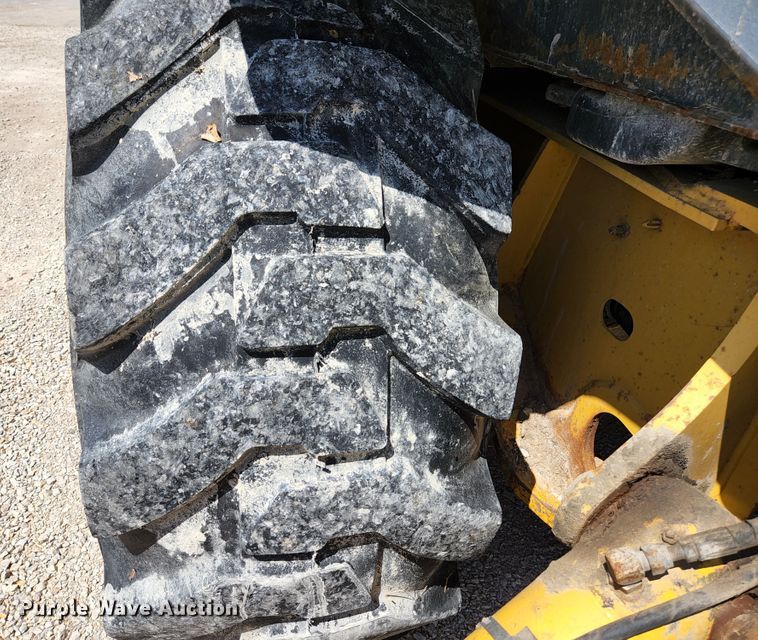 image for item KE9705 2002 John Deere 410G  backhoe