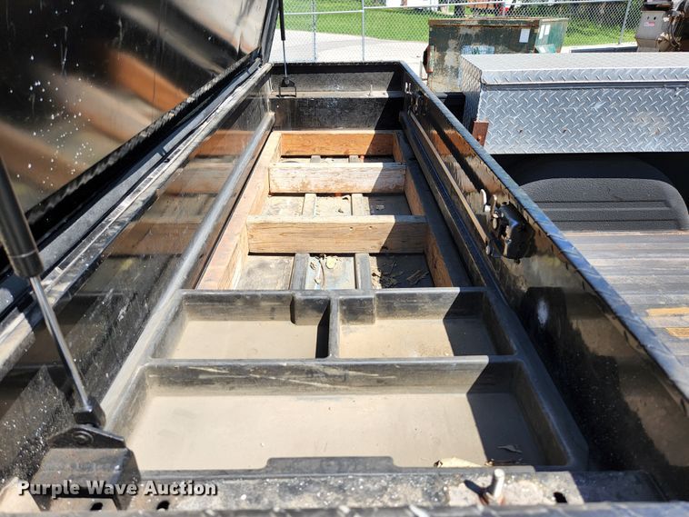 image for item KE9706 2005 Chevrolet Silverado 1500  pickup truck