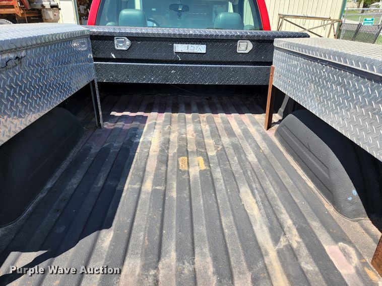 image for item KE9706 2005 Chevrolet Silverado 1500  pickup truck