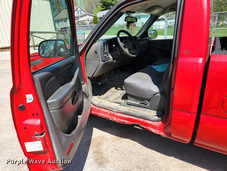 image for item KE9706 2005 Chevrolet Silverado 1500  pickup truck