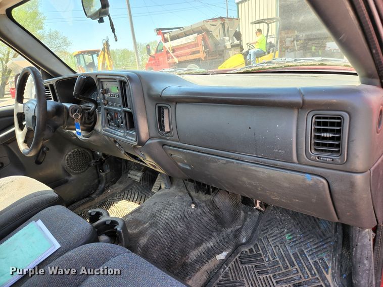 image for item KE9706 2005 Chevrolet Silverado 1500  pickup truck