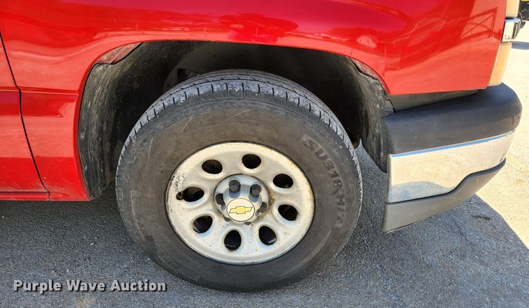 image for item KE9706 2005 Chevrolet Silverado 1500  pickup truck